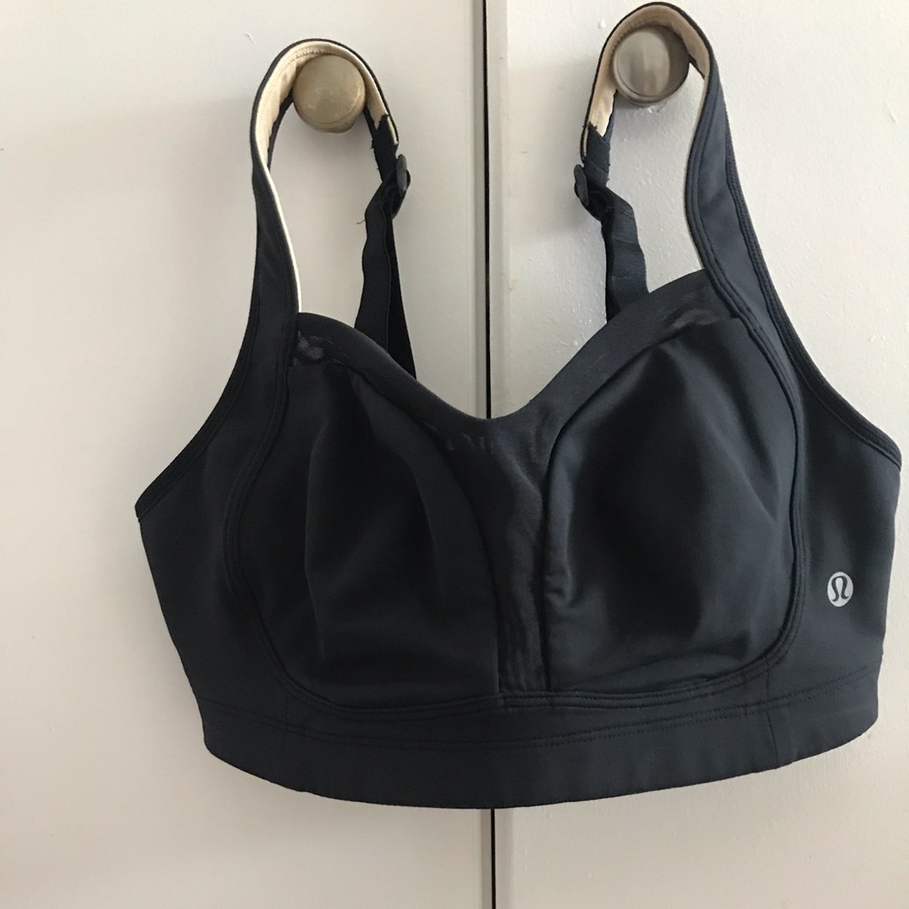 Lululemon TaTa Tamer 32D